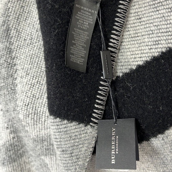 *authentic* NEW Mega check poncho Burberry prorsum collection wool & cashmere - Picture 8 of 12